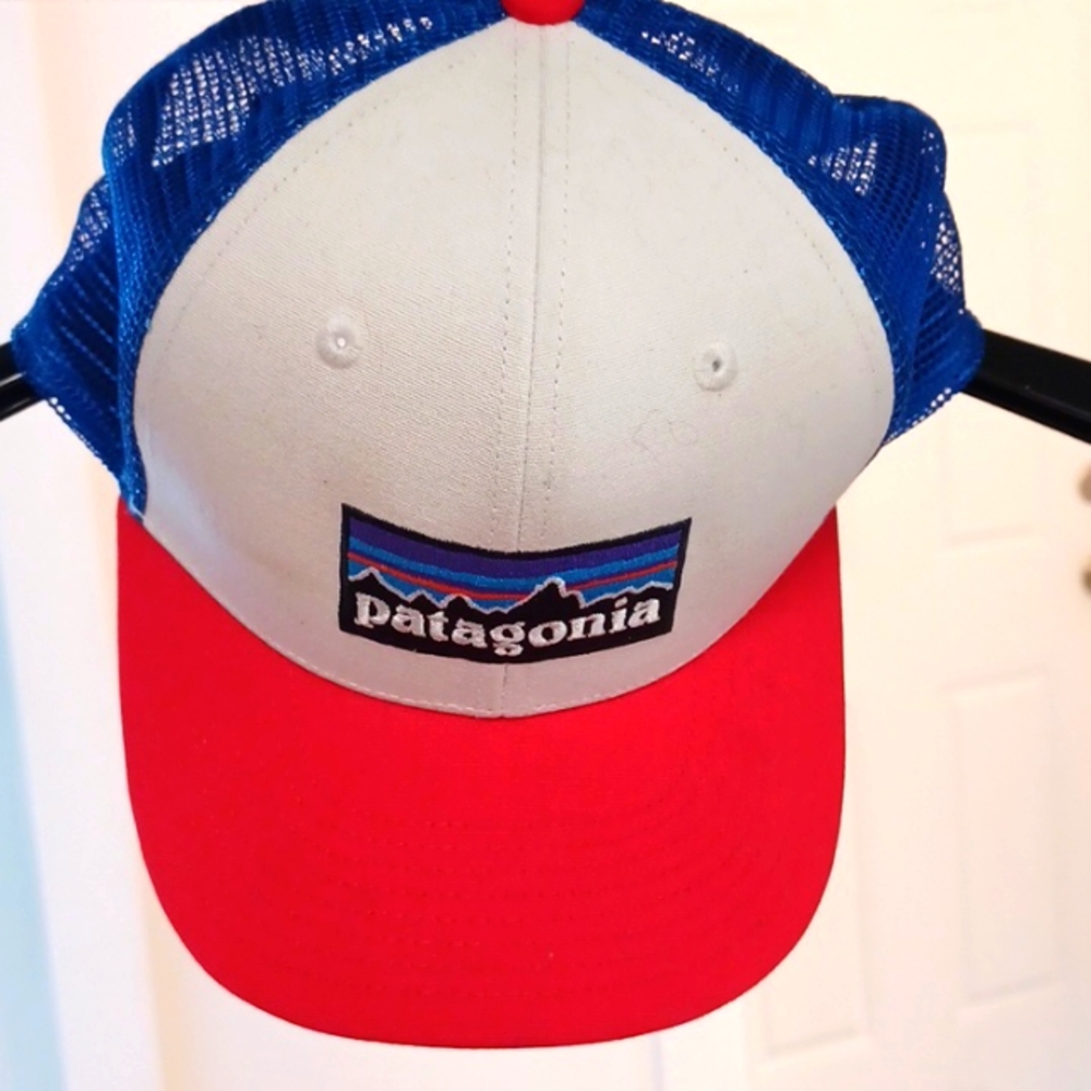Patagonia embroidered trucker style baseball hat.